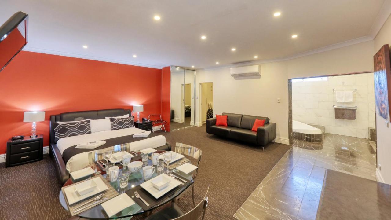 ברוקן היל Silver Haven Motor Inn מראה חיצוני תמונה