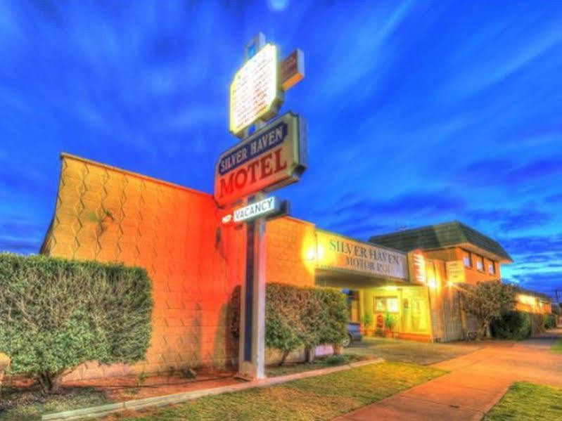 ברוקן היל Silver Haven Motor Inn מראה חיצוני תמונה
